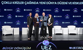 Yılmaz Yıldız çoklu krizler çağında küresel riskler ve yeni dünya düzenini değerlendiriyor.